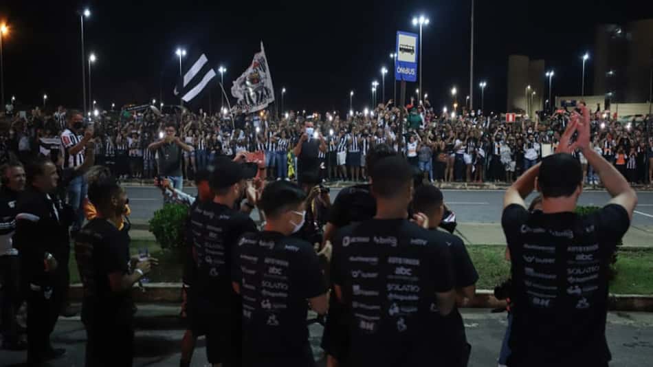 Atlético-MG x Red Bull Bragantino. Onde assistir, times e desfalques