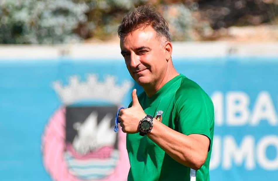 Carlos Carvalhal admite convites de Atlético-MG e Flamengo