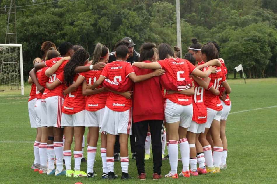 Gurias Coloradas fazem Grenal na final da Copa Gaúcha sub-17