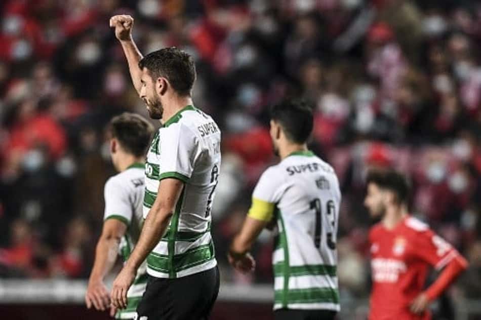 Sporting silencia o Estádio da Luz, vence clássico contra Benfica e segue na briga pelo título do Português