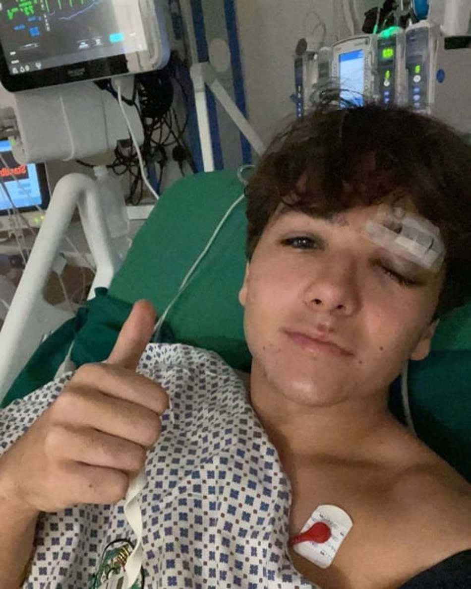Enzo Fittipaldi publica foto e agradece por 'milagre' em acidente na F2