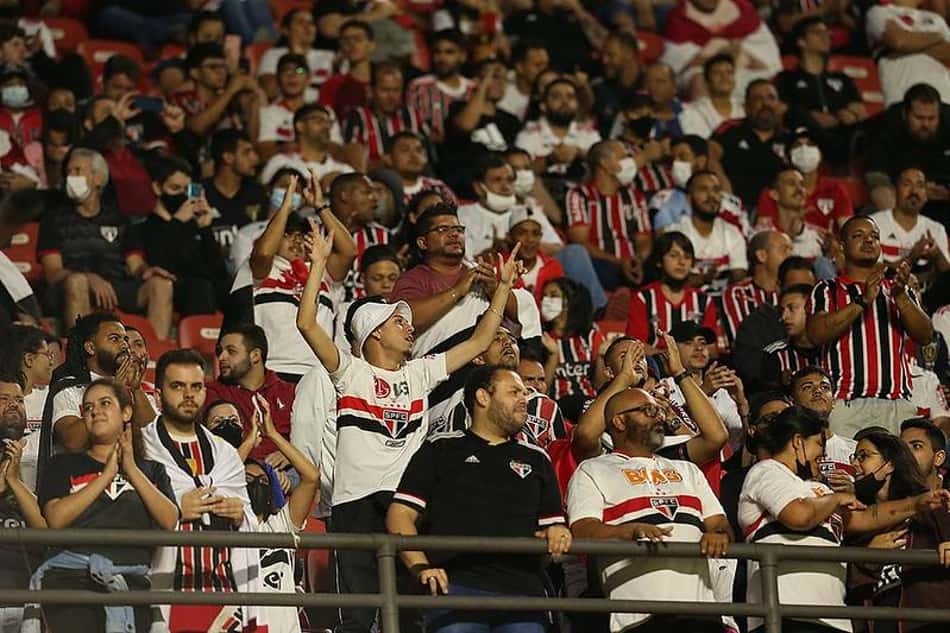 Torcida do São Paulo registra terceira maior média da história no Morumbi