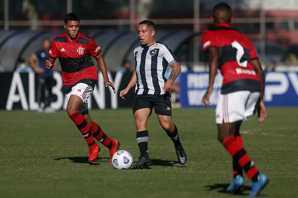 Botafogo conclui compra de Rikelmi, que fica no clube até 2024, junto ao Juventus-SP