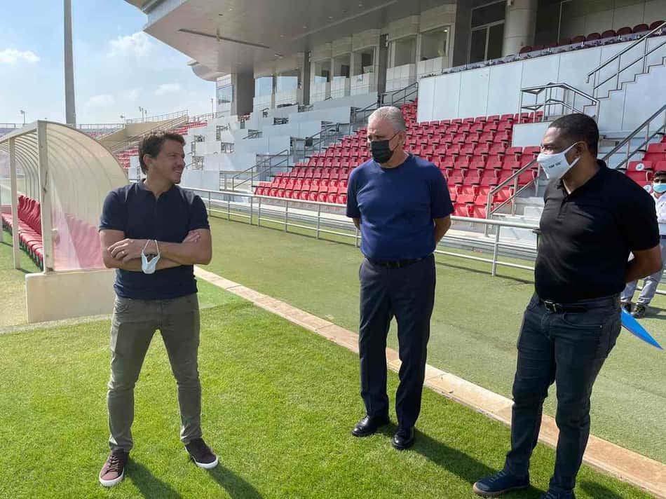Tite e comissão da Seleção Brasileira visitam instalações do Qatar visando a Copa do Mundo de 2022