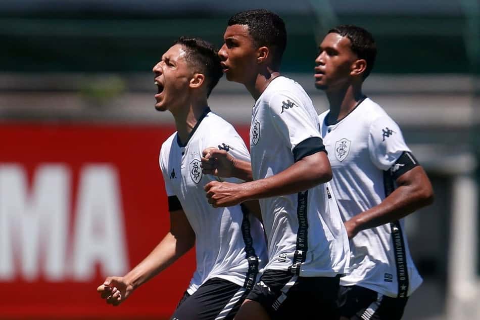 Botafogo segura o empate com o Fluminense e se sagra campeão do Estadual Sub-15