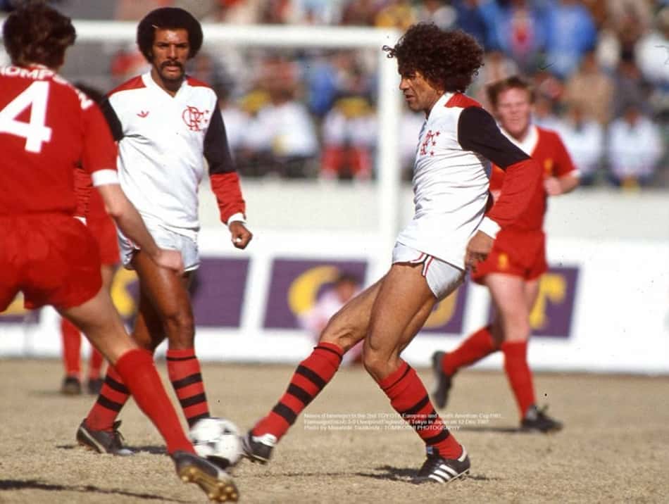 Fifa lembra título do Flamengo em 1981 e posta trecho de música da torcida rubro-negra em inglês