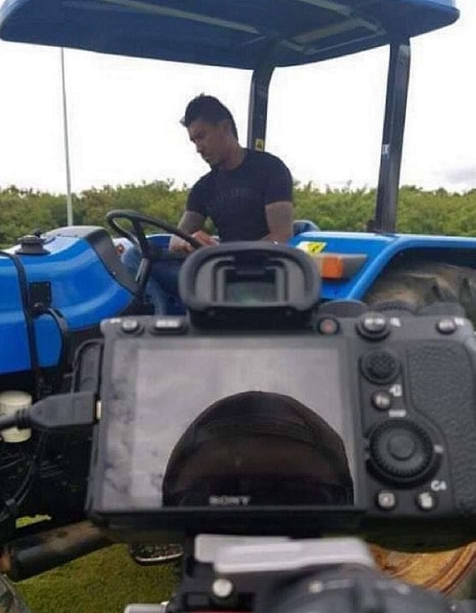 Paulinho vai ao CT do Corinthians e tem foto e vídeo vazados