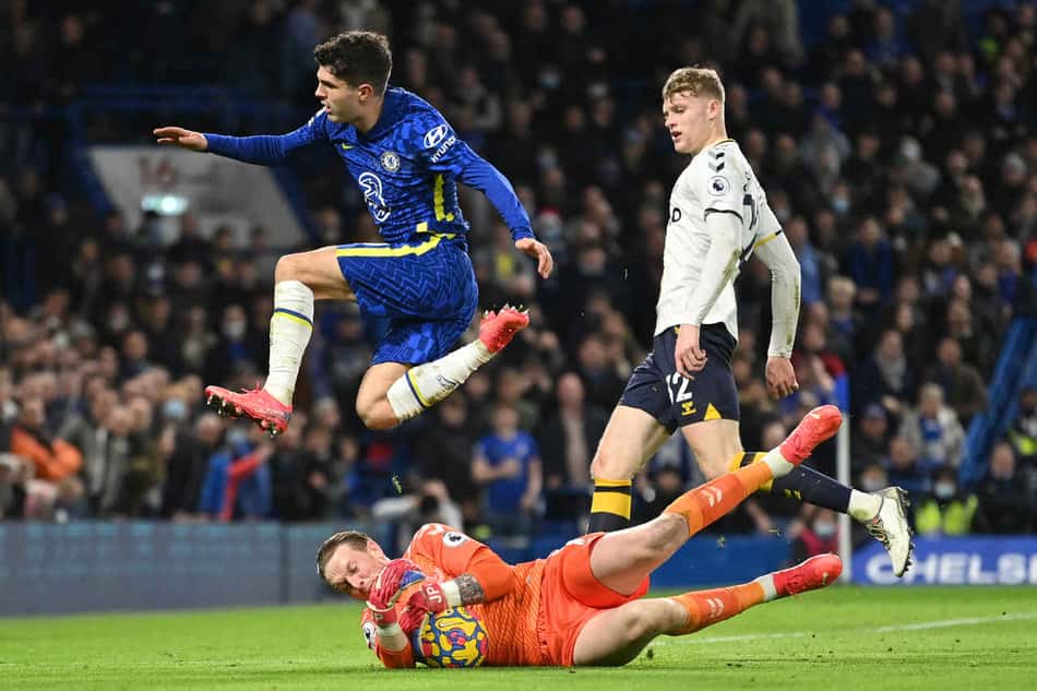 Chelsea joga bem, cria chances, mas para em grande partida de Pickford e empata com o Everton no Inglês