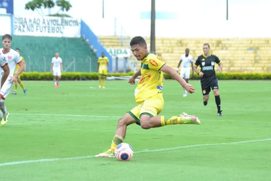 Destaque do Mirassol, Gabriel Tota projeta final do Paulista sub-20 com o Palmeiras: 'Preparados'