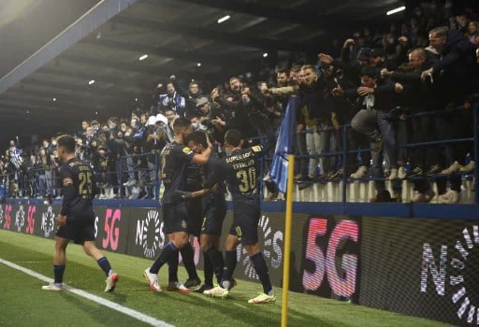 Porto goleia o Vizela e mantém a liderança da Primeira Liga