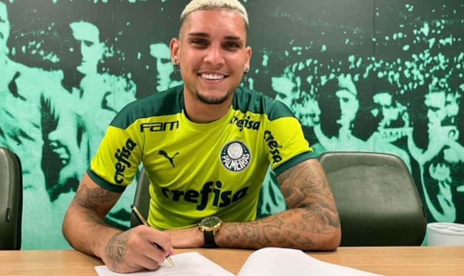 De camisa 10 a goleador: como um campeão olímpico mudou a vida de Rafael Navarro, reforço do Palmeiras