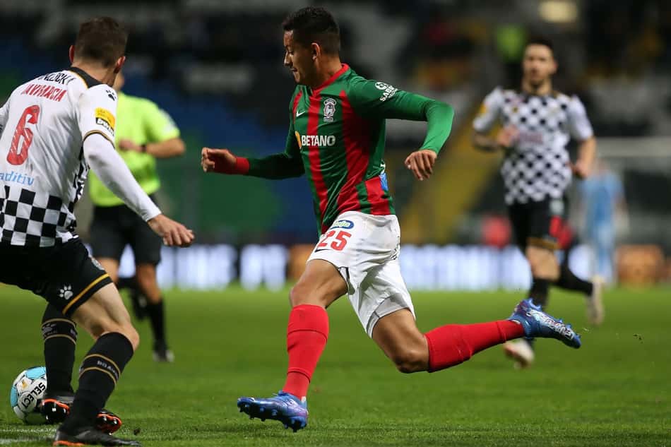 Revelado pelo Grêmio, Ricardinho analisa primeira ano de profissional e evolução no futebol português