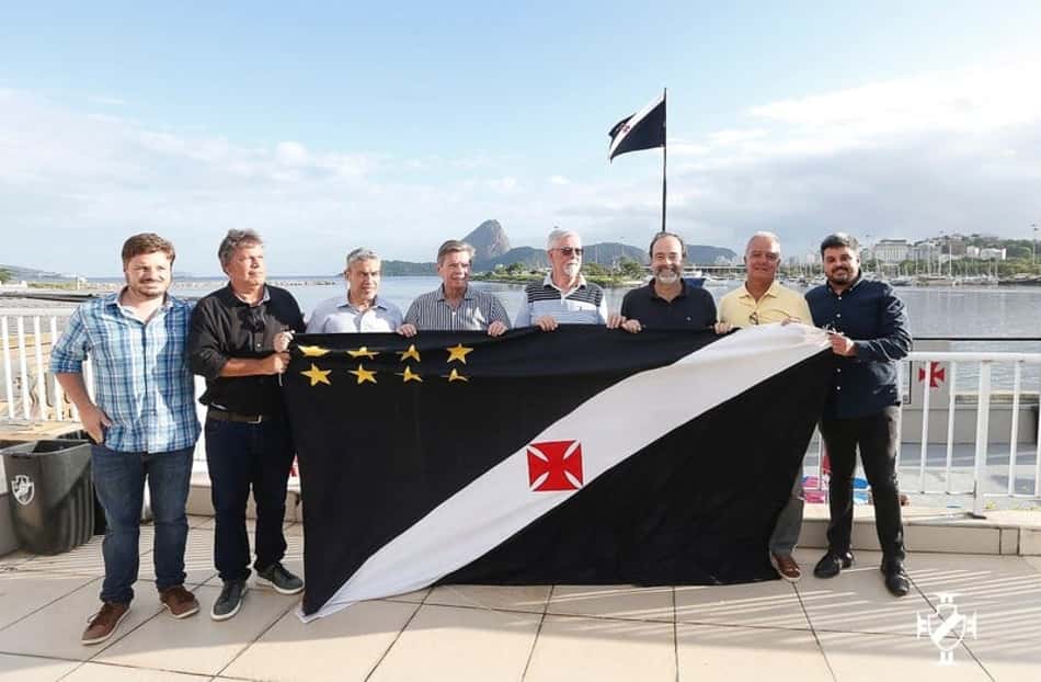 Vasco entrega reforma da sede do Calabouço; local contará com retorno da prática de esportes náuticos