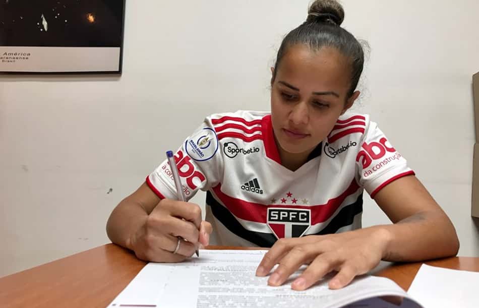 São Paulo renova com Mônica por uma temporada