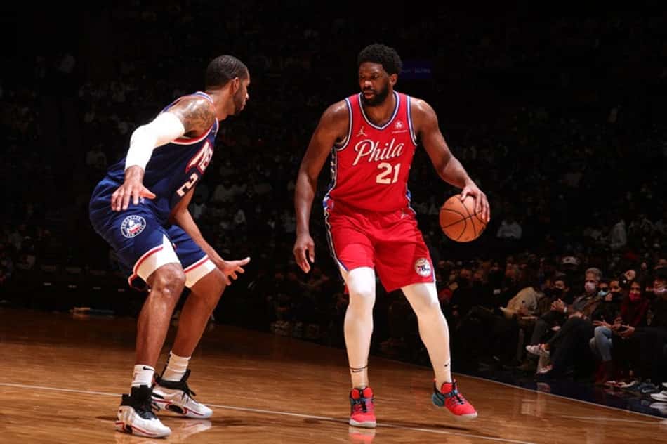 Embiid é primeiro cestinha de temporada da NBA nascido fora dos EUA