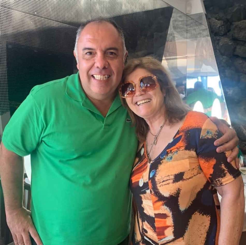 VP do Flamengo posta foto com mãe de Cristiano Ronaldo e brinca: 'Sempre começa pela família'