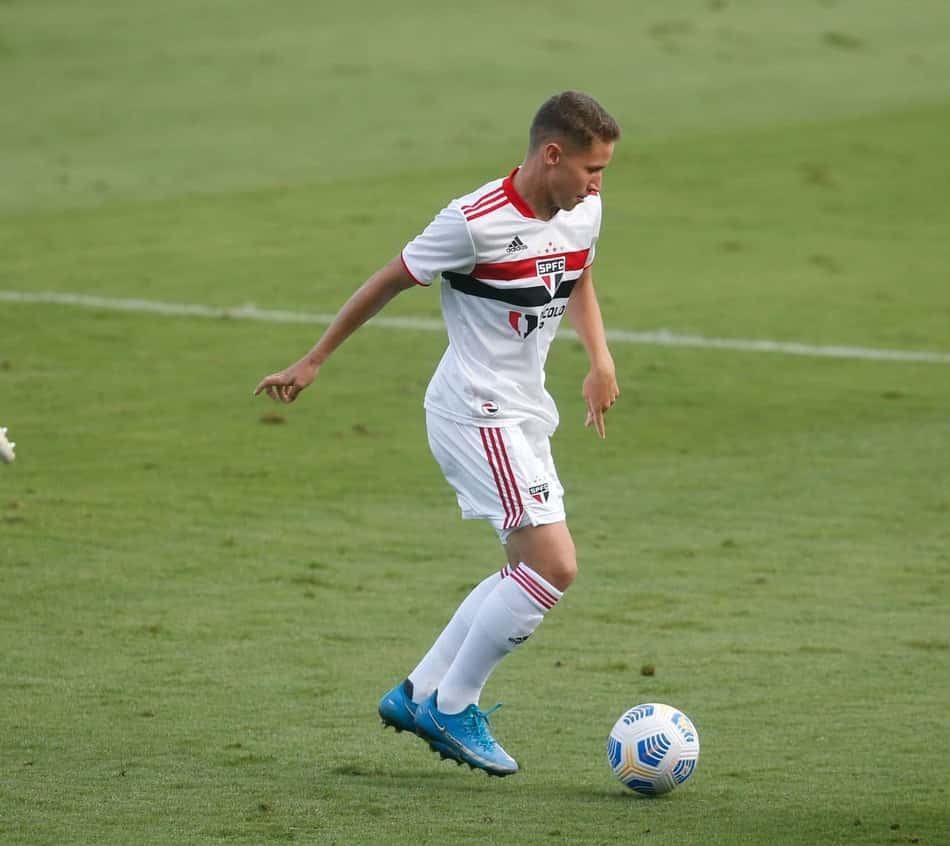 Meia Samuel fala sobre preparação do São Paulo para Copinha: 'Sonho de todo jogador'