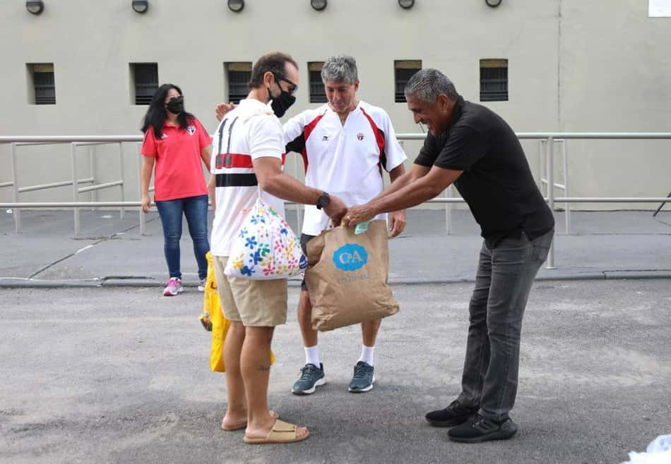 Em dois dias, São Paulo arrecada quase nove toneladas de alimentos para vítimas de chuvas na Bahia