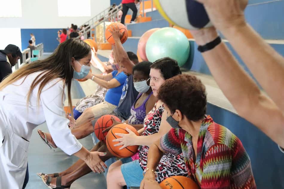 Projeto resgata reabilitação através de fisioterapia e permite que pacientes voltem às atividades físicas em Magé-RJ