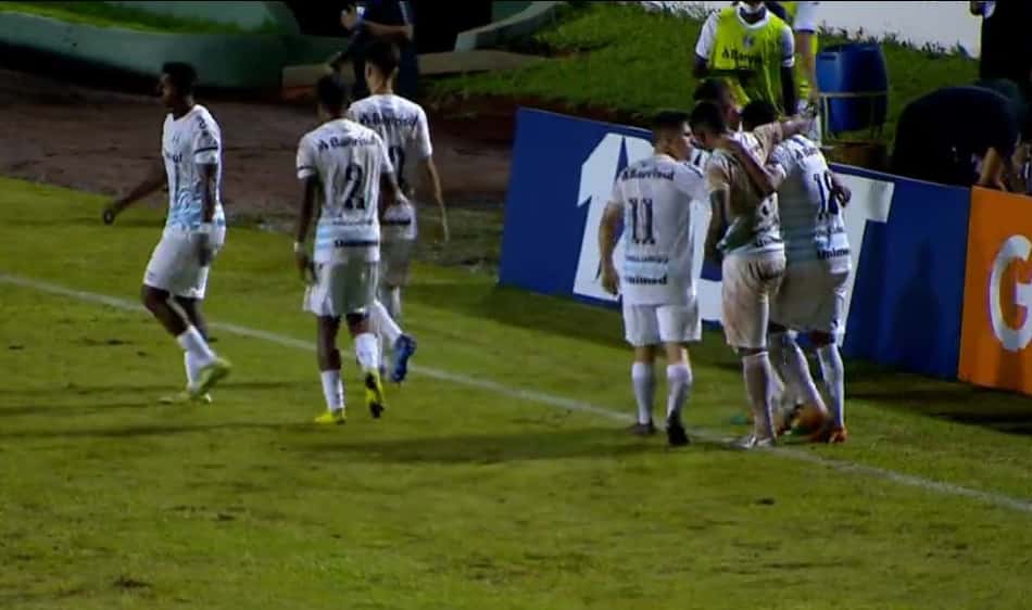 Grêmio vence o Castanhal e avança para o mata-mata da Copinha
