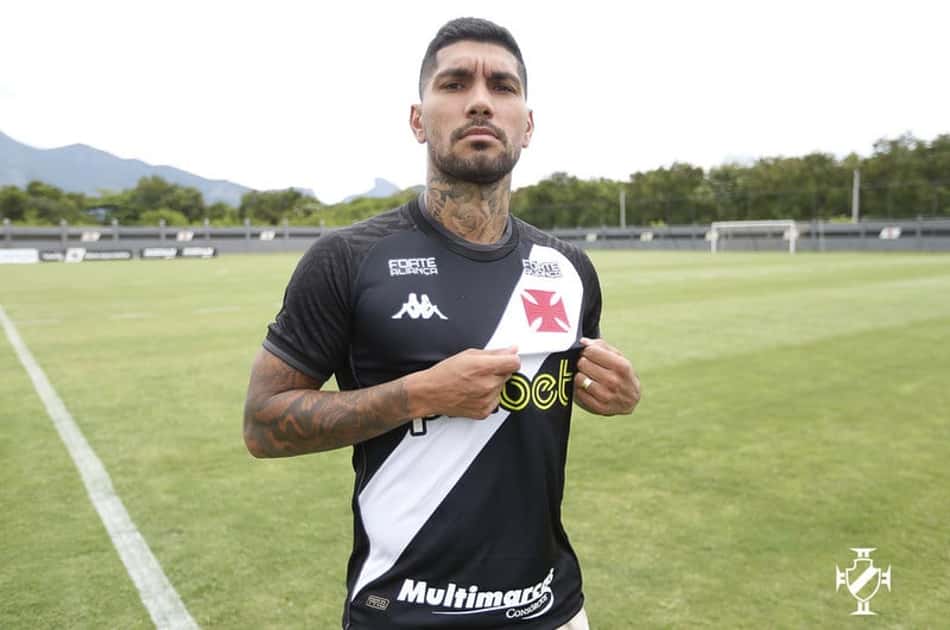 Cão de guarda do Vasco, Yuri Lara é um dos maiores ladrões de bola da Série B do Campeonato Brasileiro
