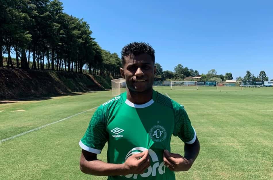 'A gente vai lutar muito', garante Maranhão sobre pretensões da Chape na Série B