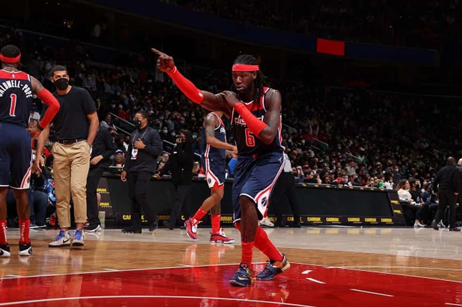 Harrell e Caldwell-Pope brigaram no vestiario do Wizards