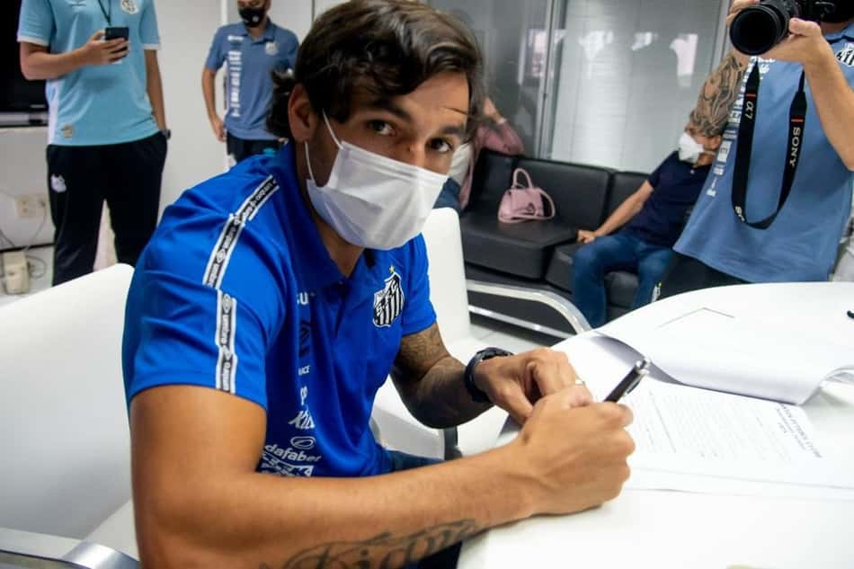 Ex-técnicos de reforço do Santos, Marcelo Oliveira e Felipão apostam em sucesso de Goulart no Peixe
