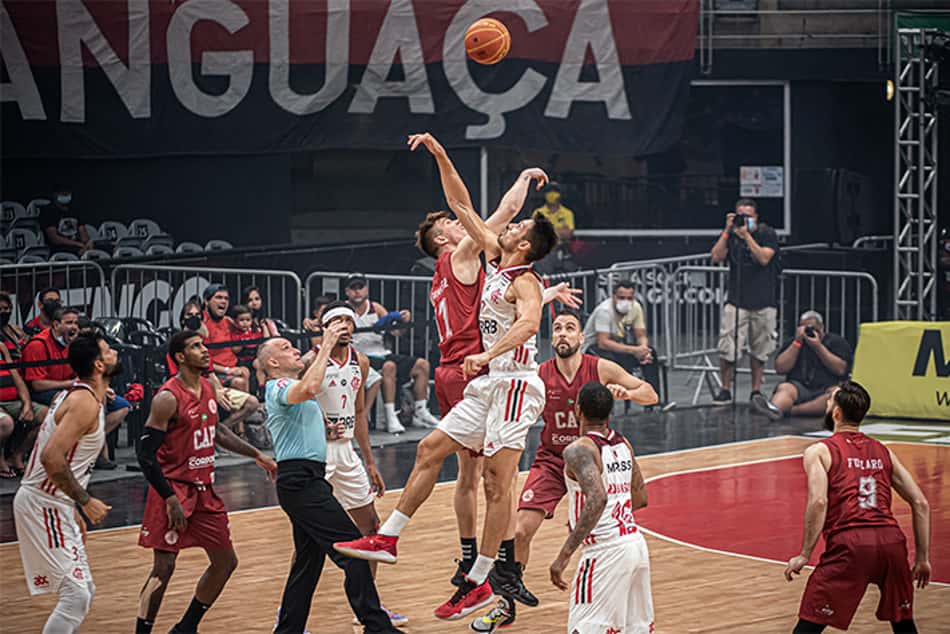 Flamengo vence Paulistano e vai à semi do Super 8 após fim eletrizante