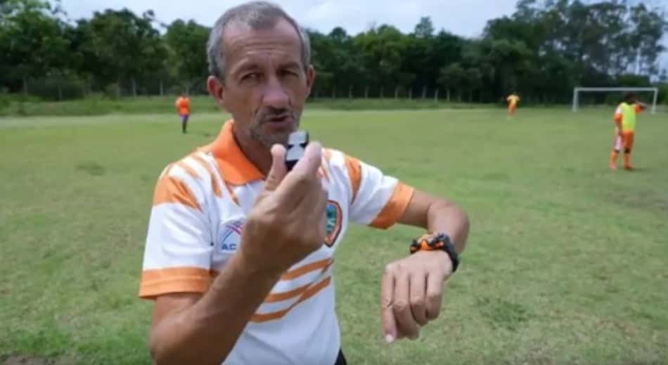 Futebol sem bola? Conheça Dado, o técnico e filósofo, do Manthiqueira