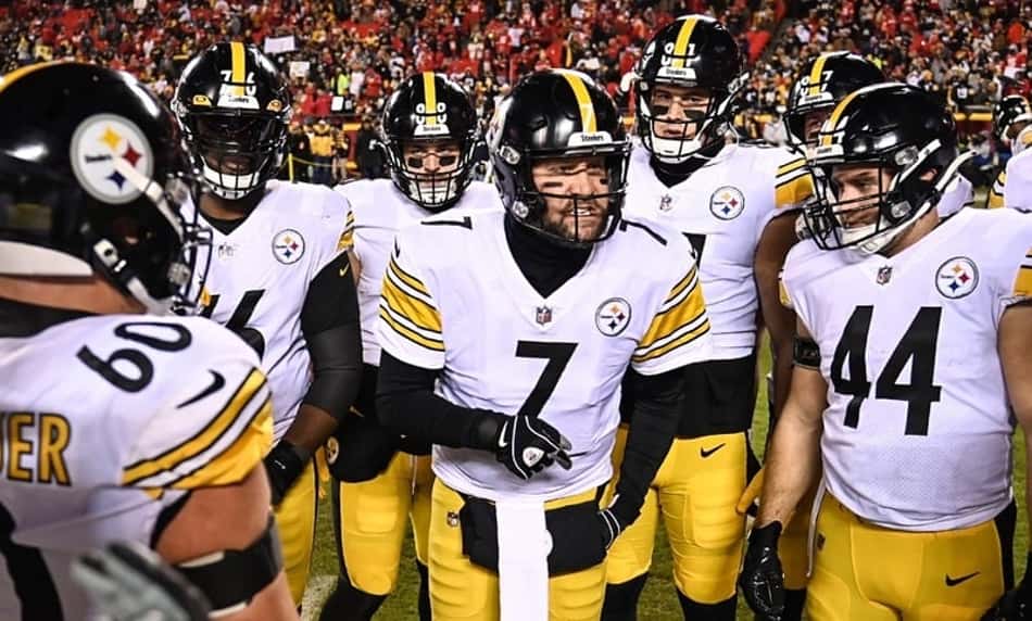 Chiefs embalam virada arrasadora para cima dos Steelers na 'última dança' de Big Ben na NFL