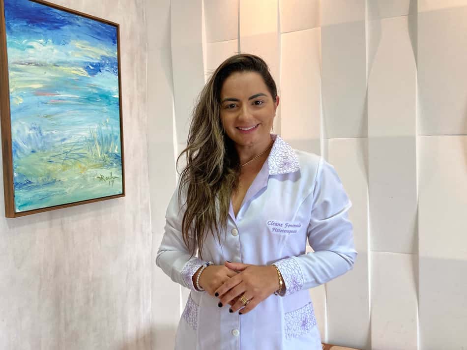 Fisioterapeuta Cleane Fontenele explica como atletas de combate devem lidar com alongamento para atingir "força máxima"