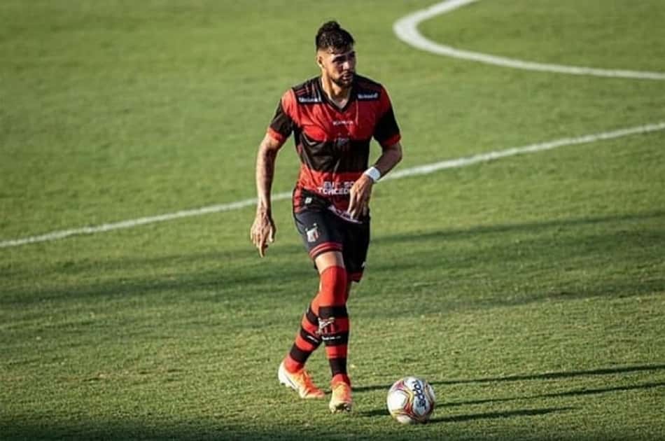 Léo Santos comemora volta ao Ituano: 'Sempre uma alegria e prazer estar aqui'