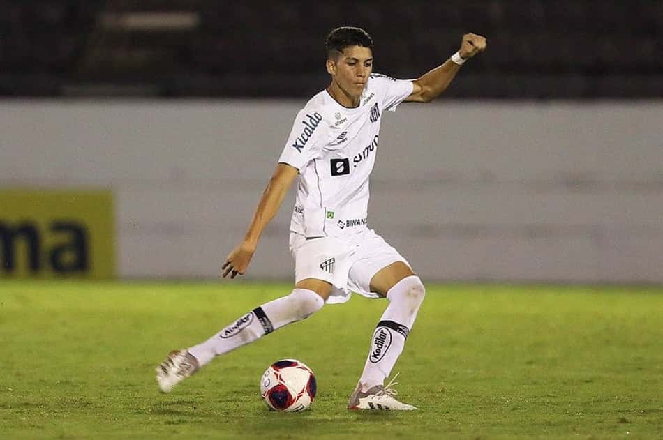 Prodígio do Santos superou fratura no crânio para brilhar na Copinha