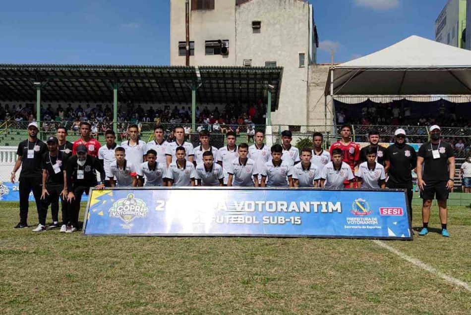 Corinthians vence o Santos e conquista a Copa Votorantim Sub-15