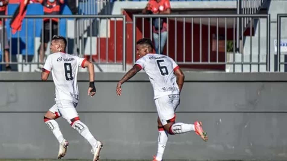 Vitória pressiona e vence Barcelona de Ilhéus, pelo Baiano
