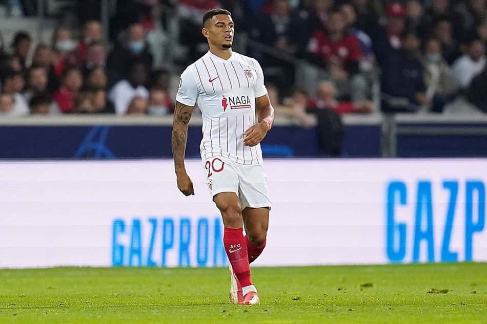 LANCE! Rápido: Diego Carlos no Aston Villa, futuro de Daniel Alves em jogo e Athletico na Libertadores!