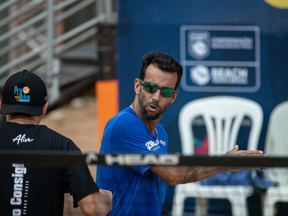 Alagoanos desafiam melhores do mundo no Pure Beach, na praia do Patacho