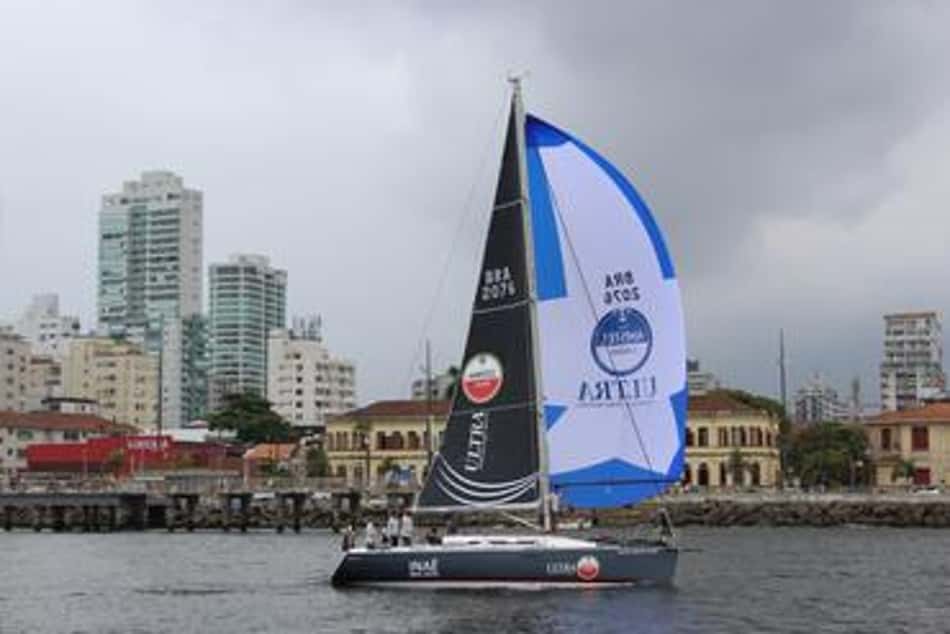 Barco Inaê Amstel Ultra faz primeiro treino antes do Brasileiro de vela
