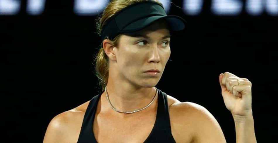 Collins domina Swiatek e faz 1ª final de Slam da carreira