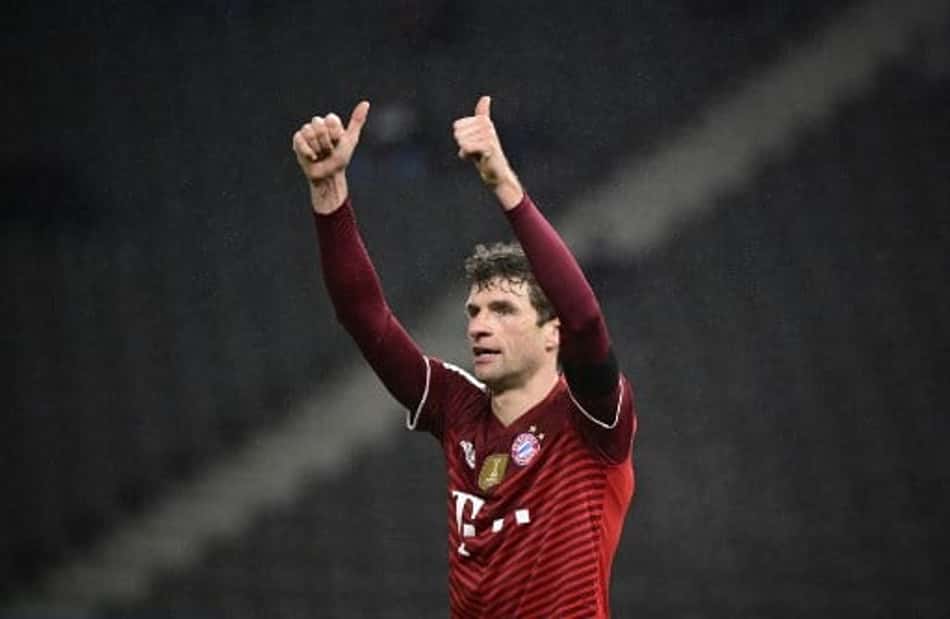Thomas Müller, do Bayern, elogia torcida do Salzburg após empate: 'A atmosfera foi incrível'
