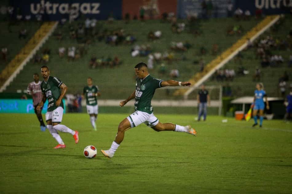Lucão reconhece dificuldade mas espera ajudar o Guarani ao longo da temporada
