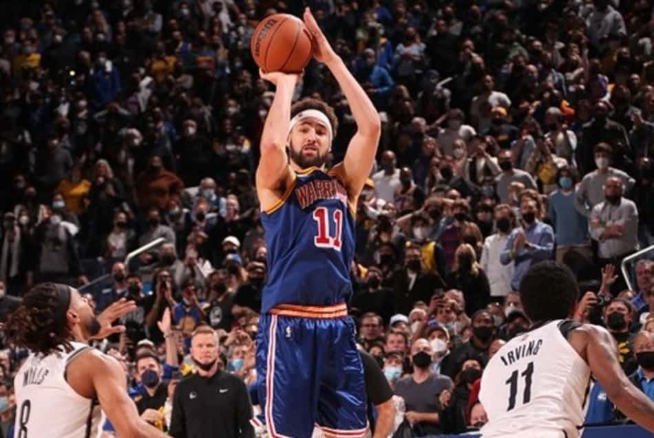 Com Thompson decisivo no fim, Warriors derrota Nets