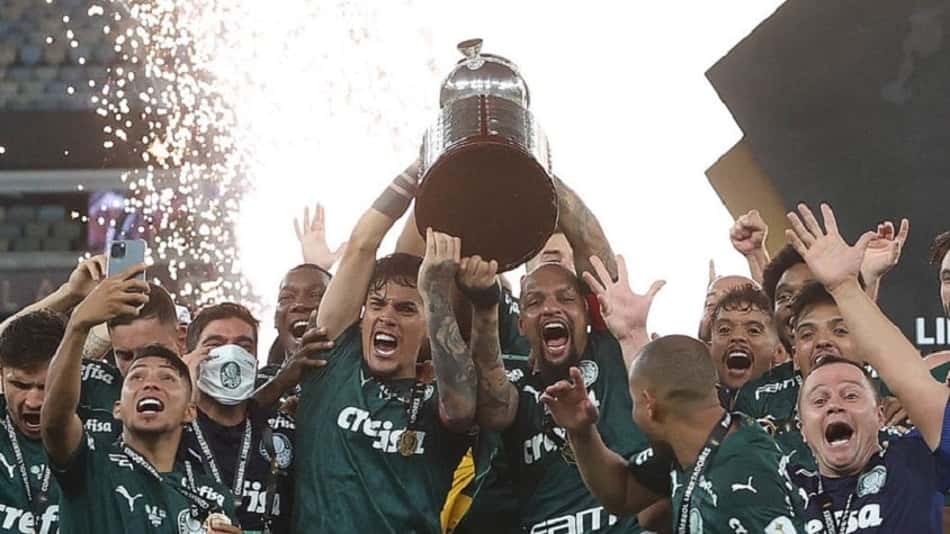 Vale o esforço? Confira quanto custa acompanhar o Palmeiras na Libertadores na fase de grupos