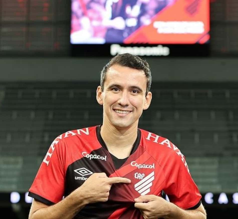 Sob o comando de Felipão, Pablo volta a brilhar com a camisa do Athletico
