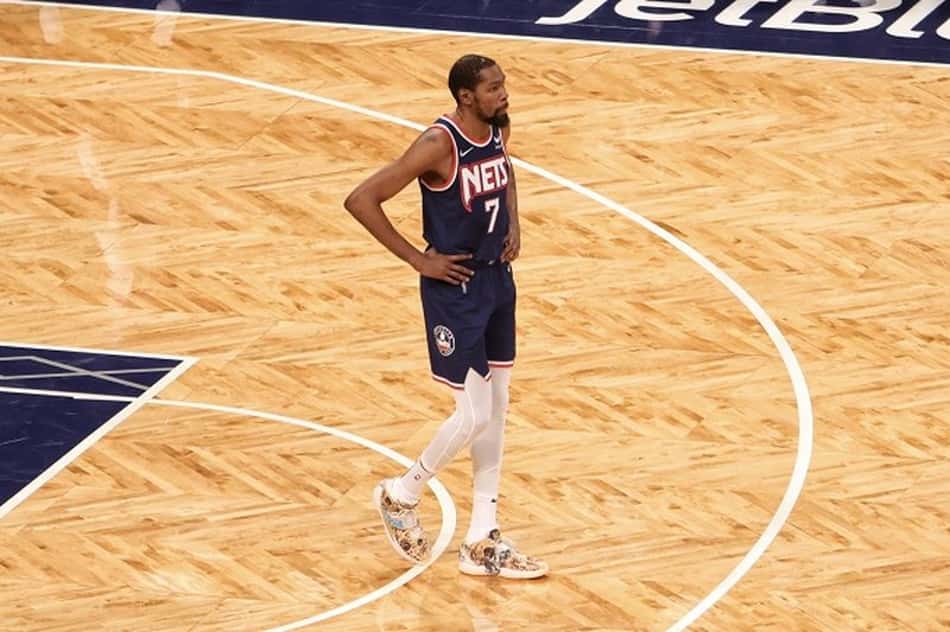 Kevin Durant é multado por mandar torcedor calar a boca