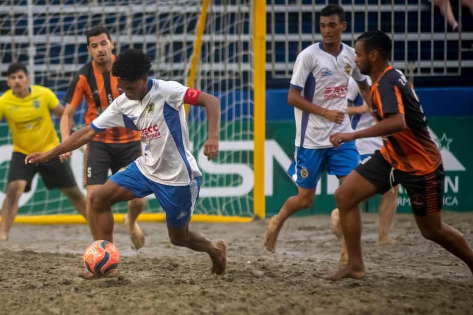 Disputa do Campeonato Paulista de Beach Soccer encerra Arena Verão+