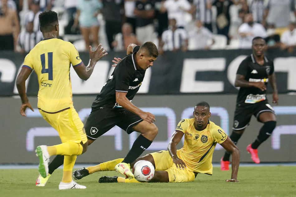 El Toro! Enderson elogia atuações de Erison no Botafogo: 'Tem entrado muito bem'