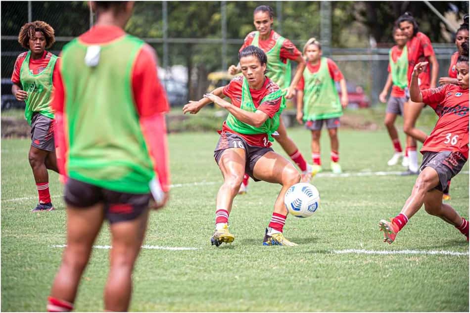 Jogadoras projetam estreia na Supercopa do Brasil: 'Conquistar todos os títulos com a camisa do Flamengo'