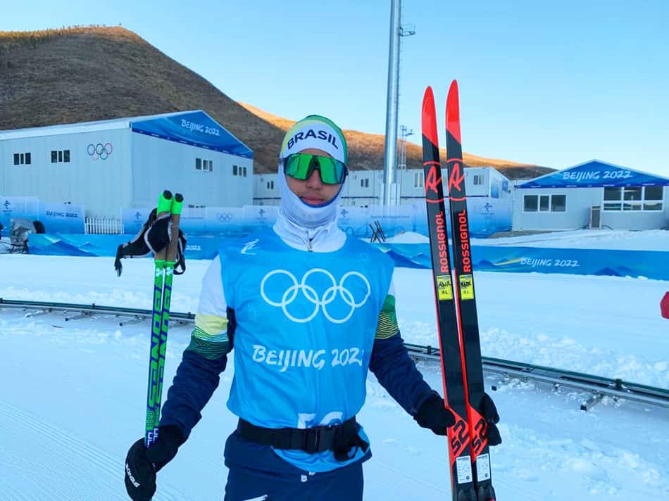 Olimpíadas de Inverno: Brasileiro estreia e não consegue completar a prova no esqui cross-country